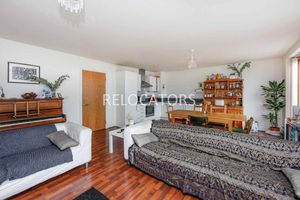 Lounge - click for photo gallery